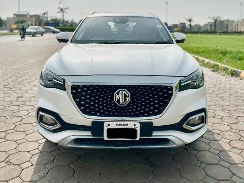 MG HS