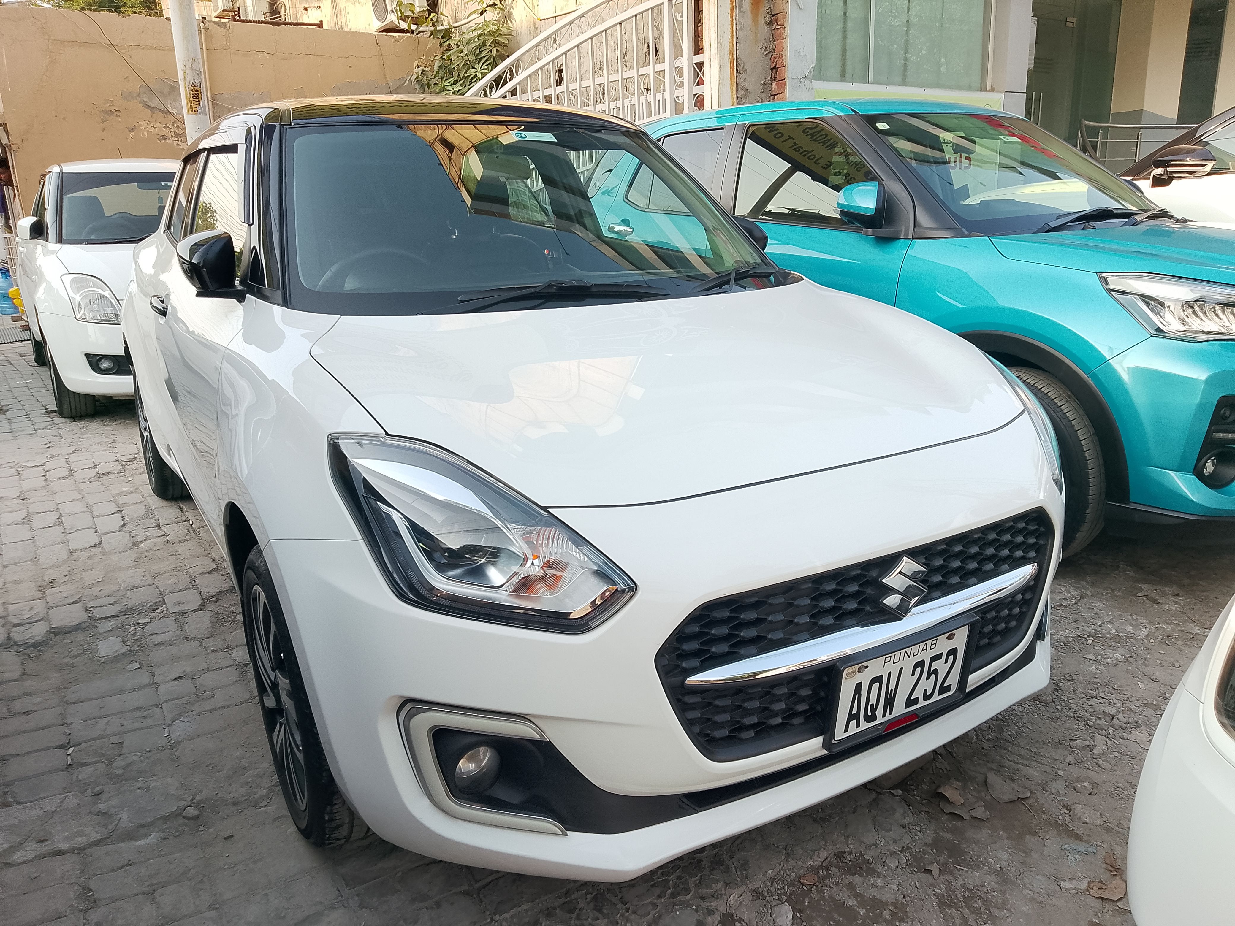 Suzuki Swift GLX CVT 1197cc, Automatic, Petrol - photo 1