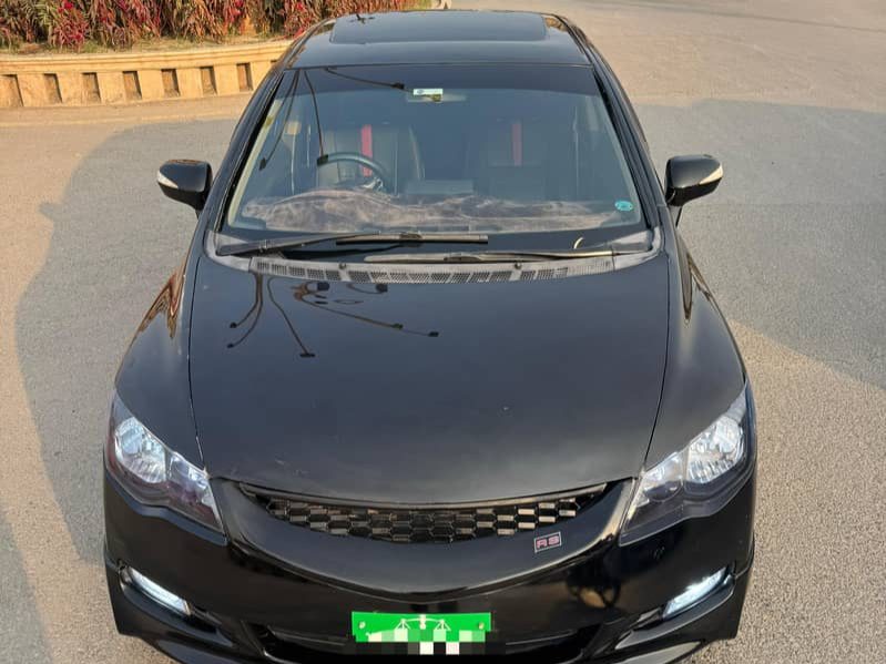 Honda Civic Oriel 1.8 i-VTEC CVT - photo 1