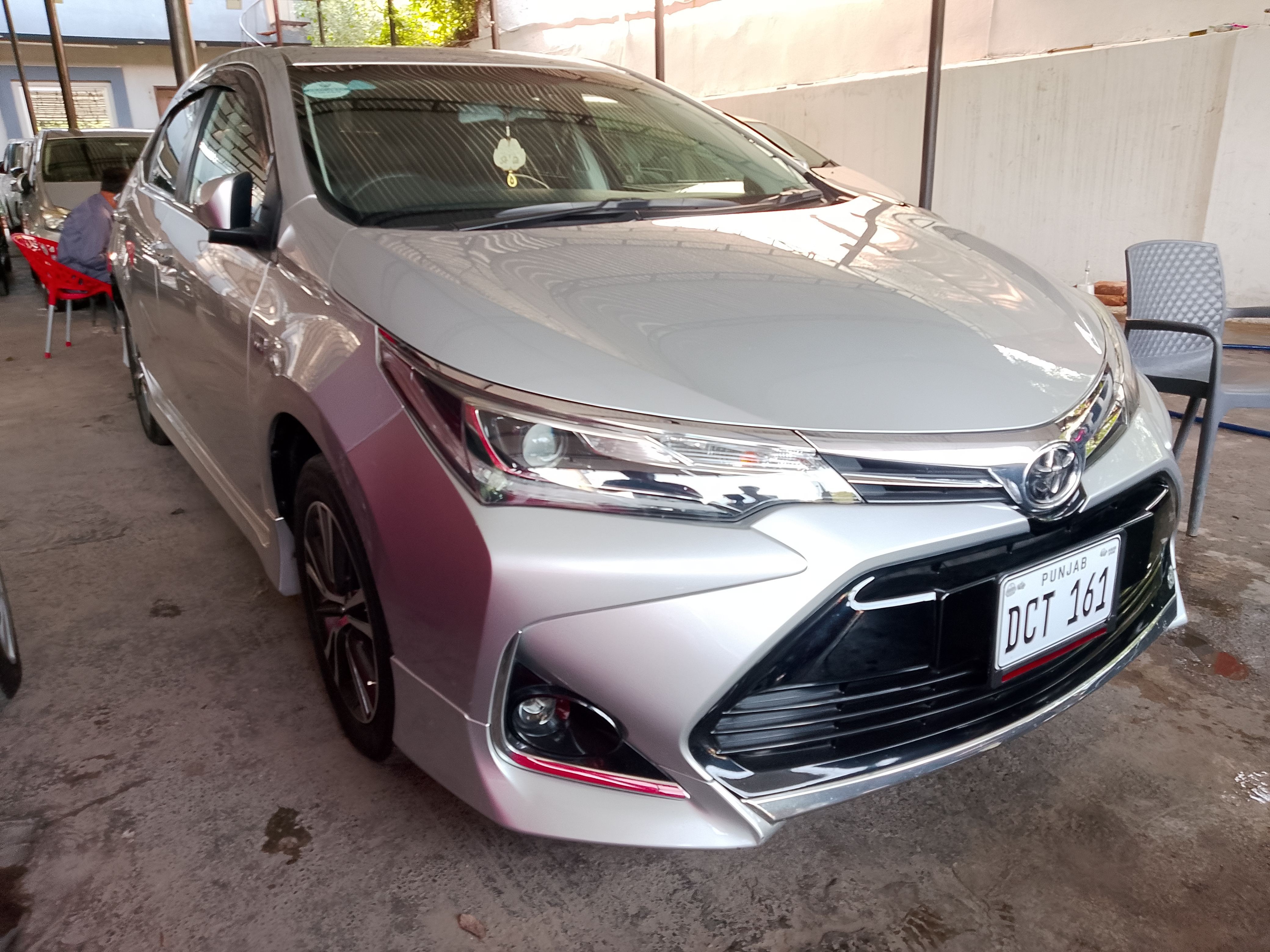 Toyota Corolla Altis Grande X CVT-i 1.8 Black Interior - photo 1
