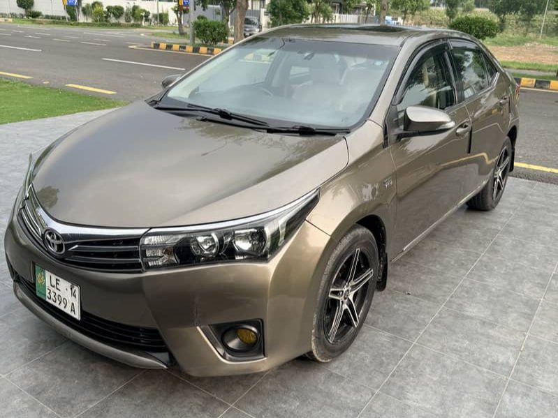 Toyota Corolla Altis 1.8 - photo 1
