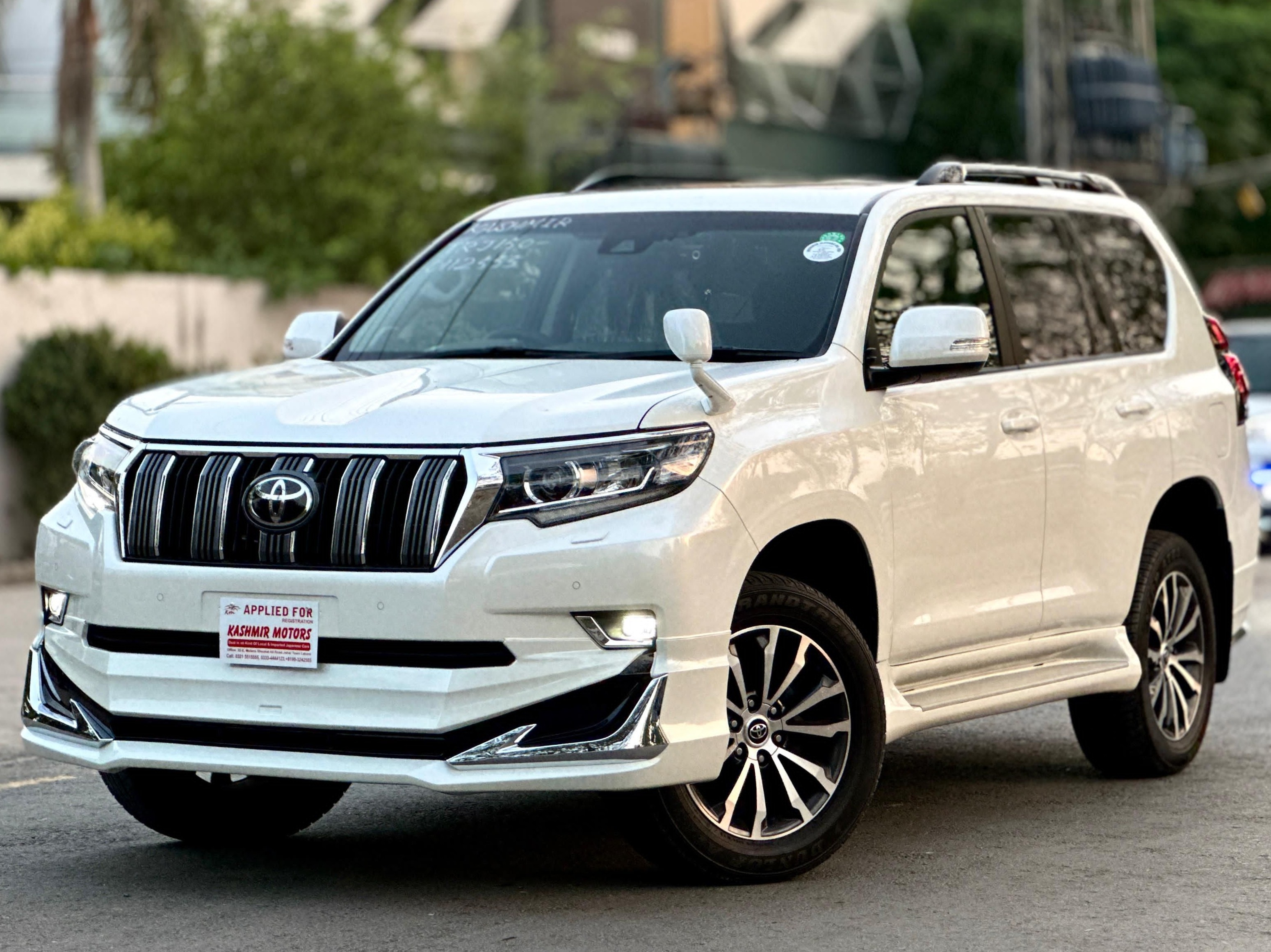 Toyota Land Cruiser Prado - photo 1