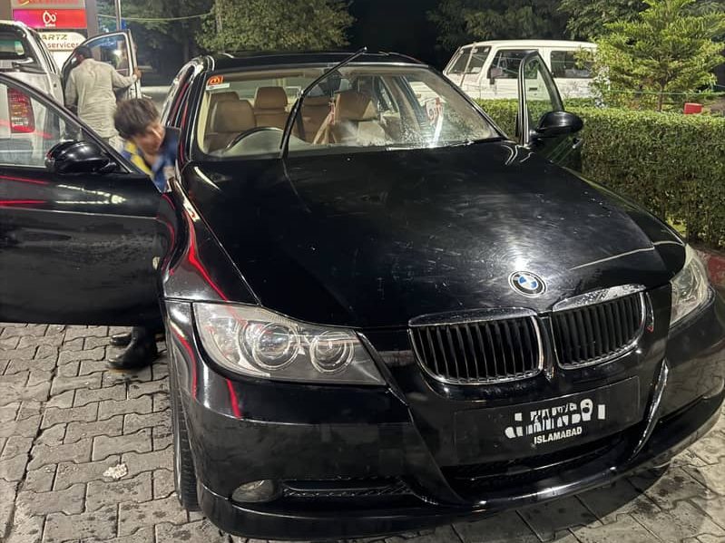 BMW 3 Series - photo 1