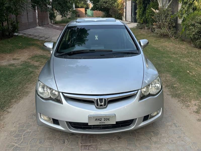 Honda Civic Oriel 1.8 i-VTEC CVT - photo 1