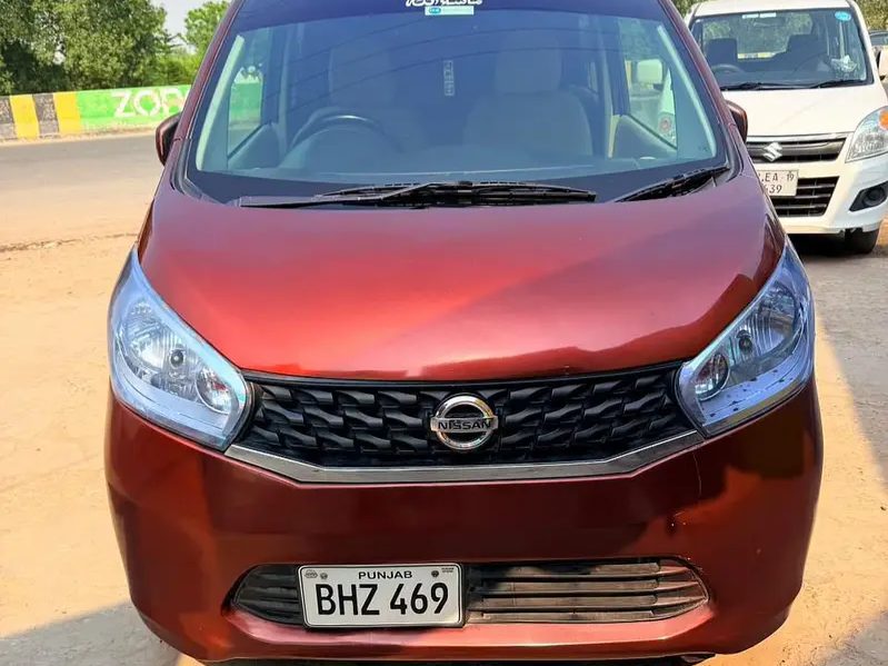 Nissan Dayz S 659cc, Automatic, Petrol - photo 1
