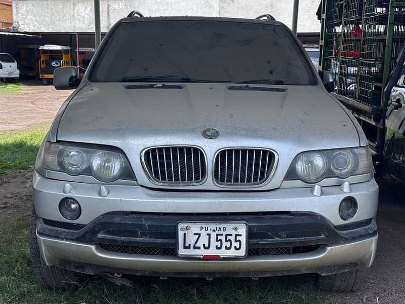 BMW X5 xDrive45e - photo 1