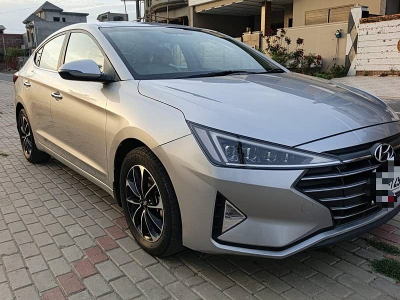 Hyundai Elantra GLS - photo 1