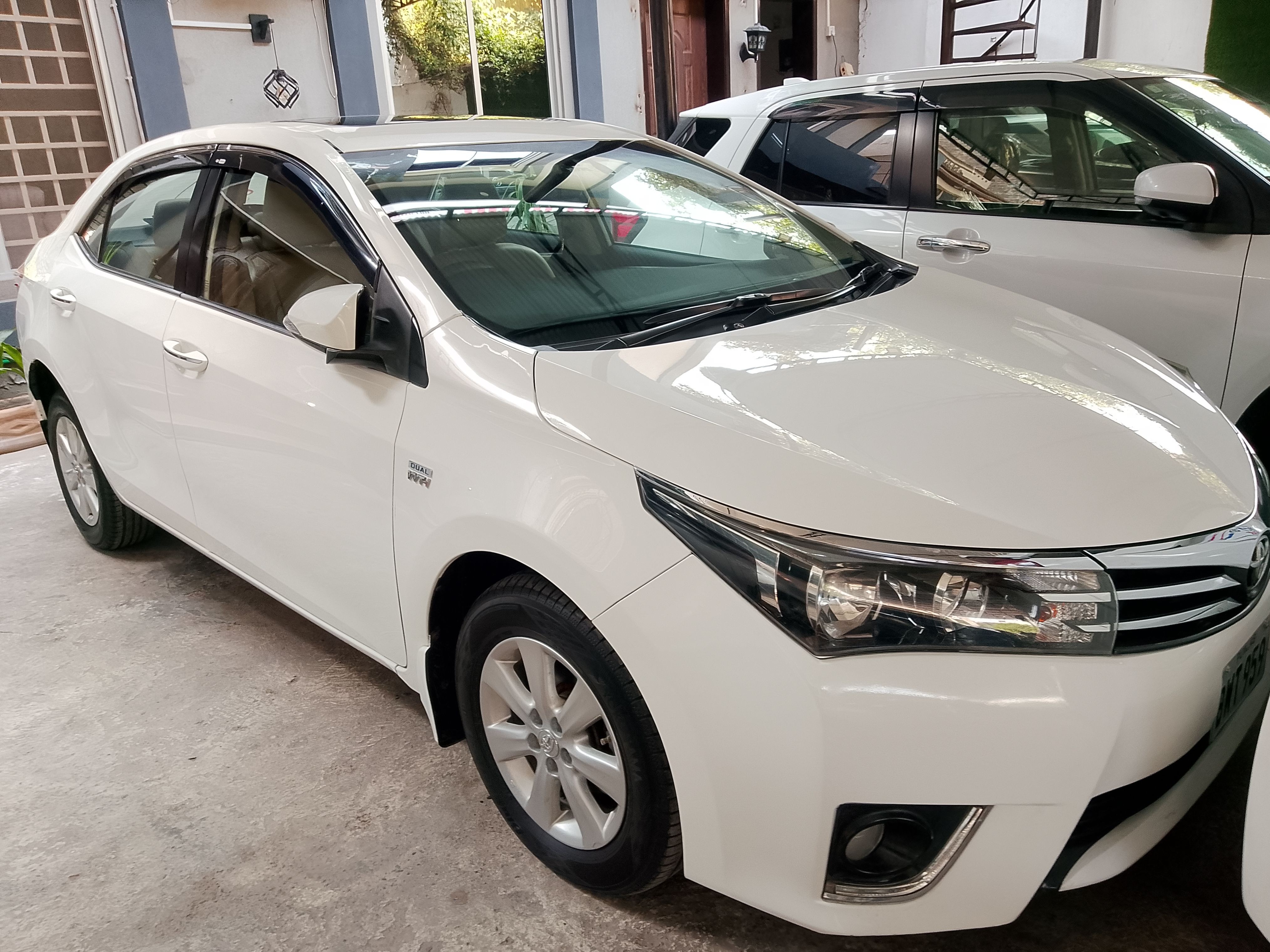 Toyota Corolla Altis Grande CVT-i 1.8 - photo 1