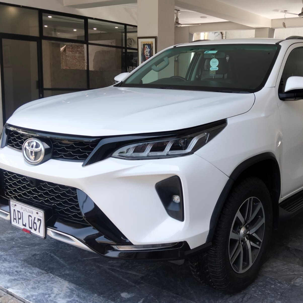 Toyota Fortuner 2.7 G 2694cc, Automatic, Petrol - photo 1