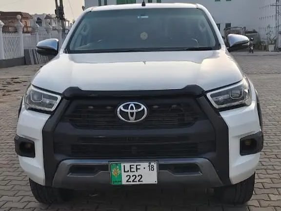 Toyota Hilux Revo G 2.4 - photo 1