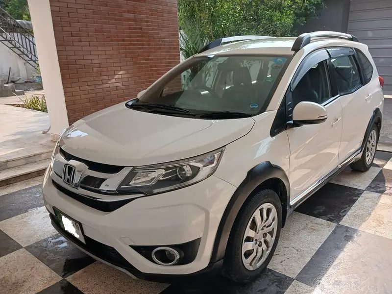 Honda BR-V i-VTEC S 1497cc, Automatic, Petrol - photo 1