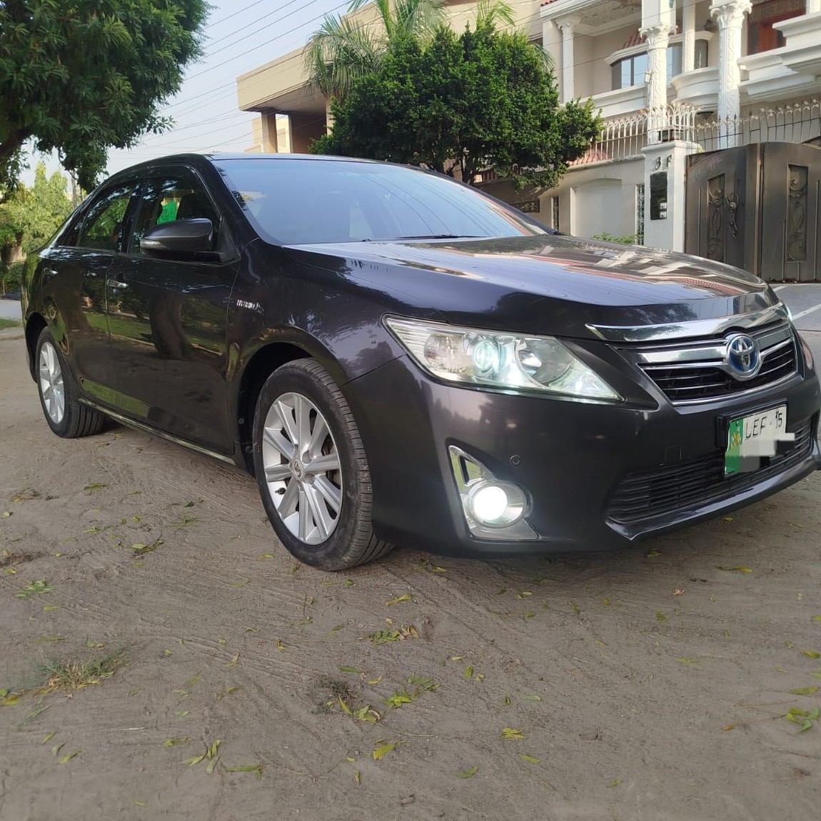 Toyota Camry High Grade 2487cc, Automatic, Hybrid - photo 1